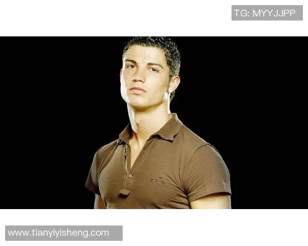 球场之外的风采:足球巨星西服穿搭精选集 球场之外的风采:足球巨星西服穿搭精选集